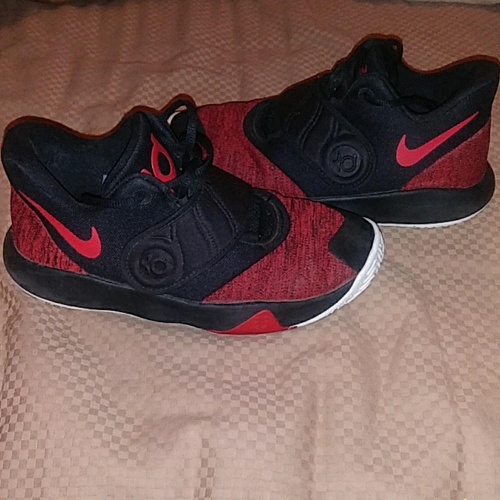 Boys nike shoe bundle